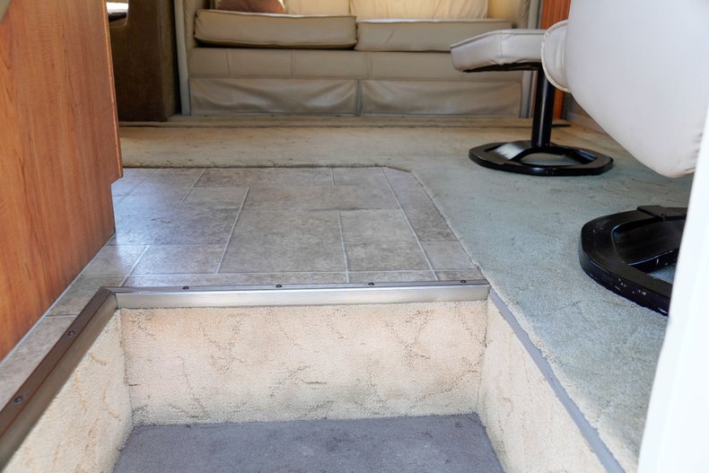 2006 Gulf Stream Endura 8.1L Vortec V8, Best RV Campers, 100% Trusted, Buy Now! - Image 48