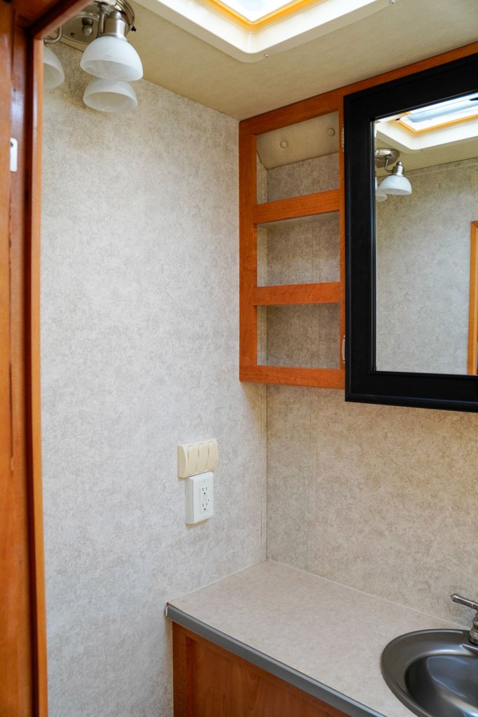 2006 Gulf Stream Endura 8.1L Vortec V8, Best RV Campers, 100% Trusted, Buy Now! - Image 29