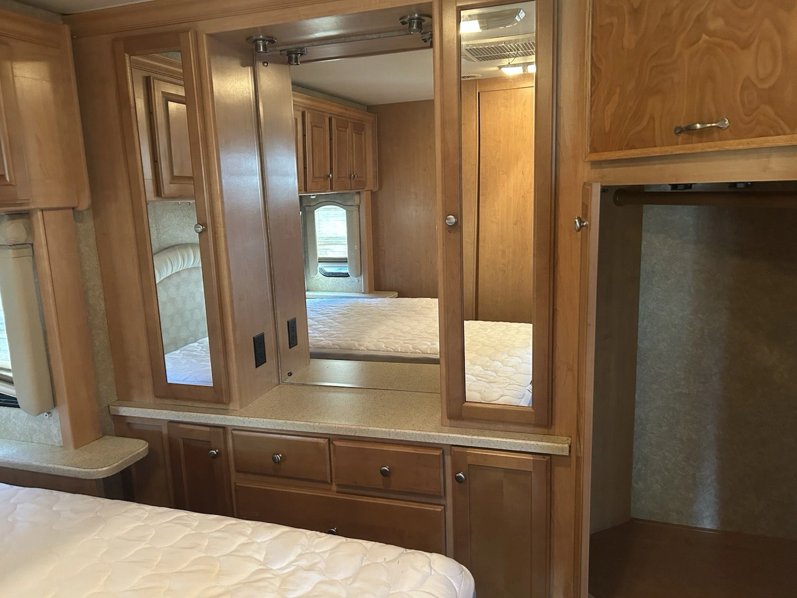 2006 Four Winds Windsport 34ft. Ford Triton V-10, Affordable RVs for sale, Buy Now! - Image 11