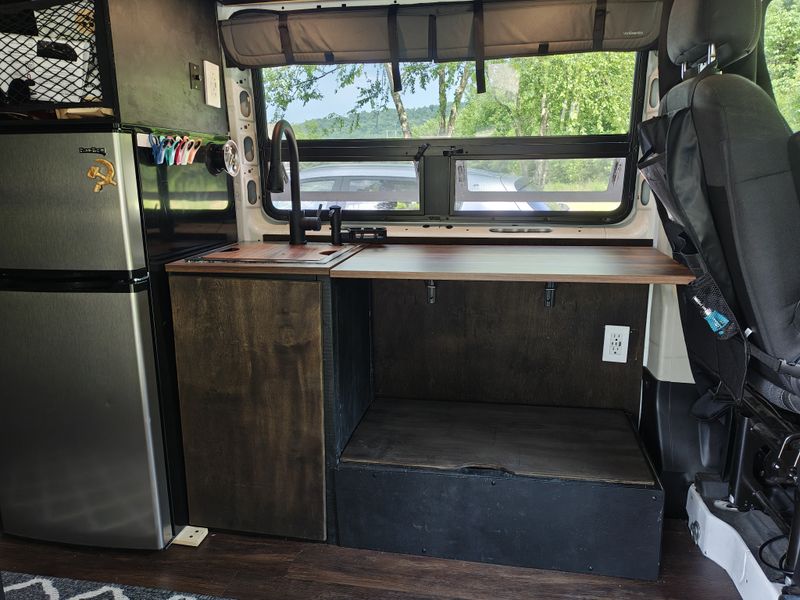 Camper Van Specials, 2021 RAM ProMaster 3500 Extended Camper Van – “Ludwig” – 71K Miles – 10kWh EcoFlow, 100% Trusteds, Buy Now! - Image 7